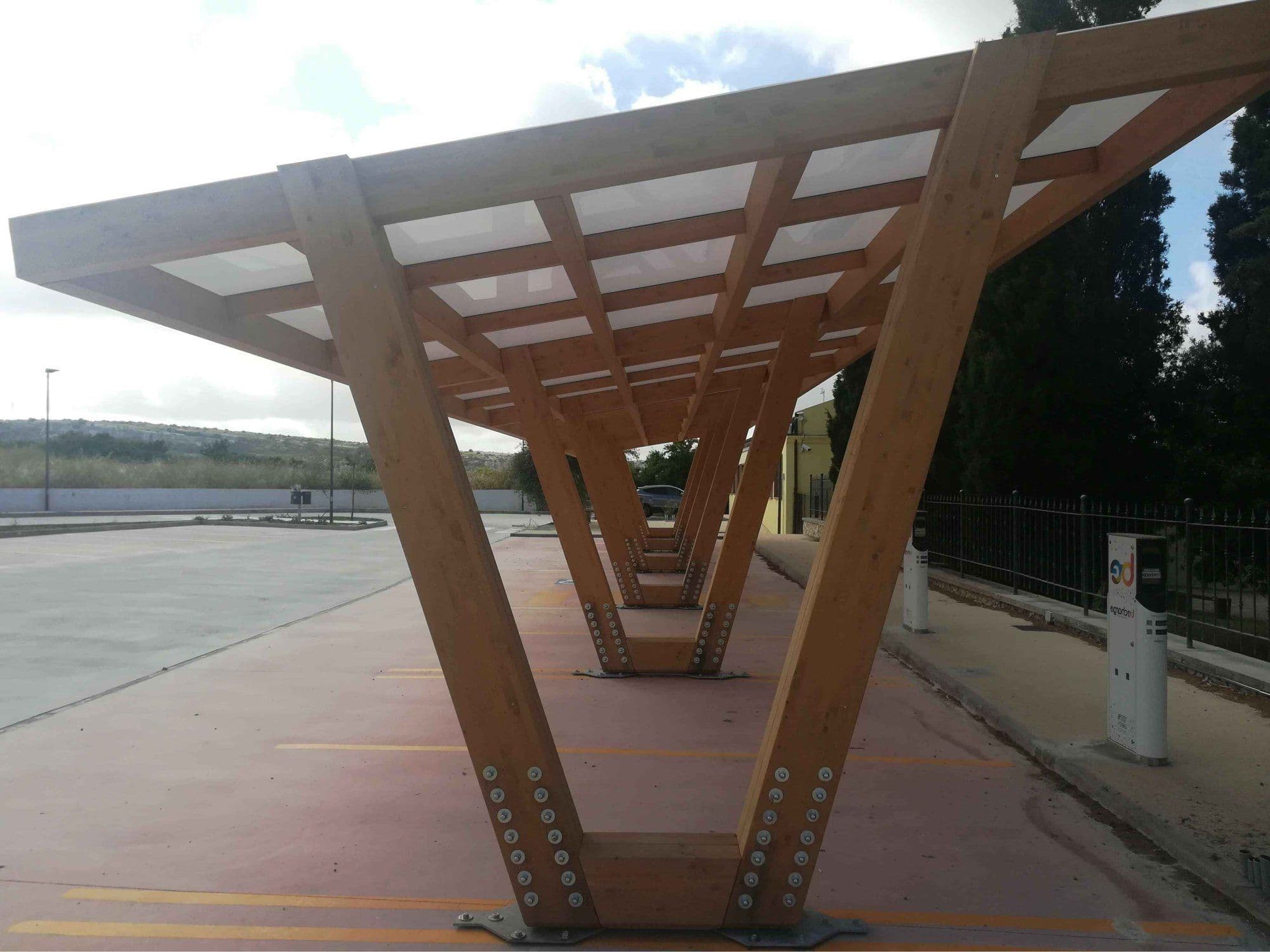 Impianto fotovoltaico per parco urbano e impianti sportivi — Semestene